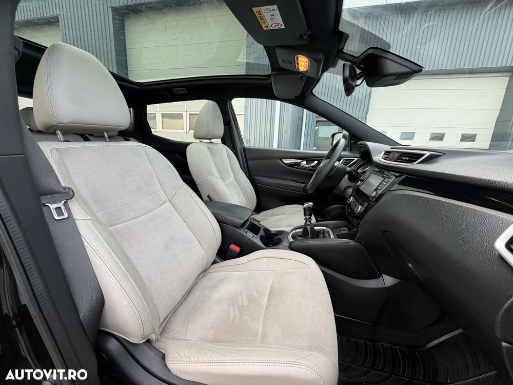 Nissan Qashqai 1.6 DCI 4 x 4 DPF Start/Stop tekna - 9