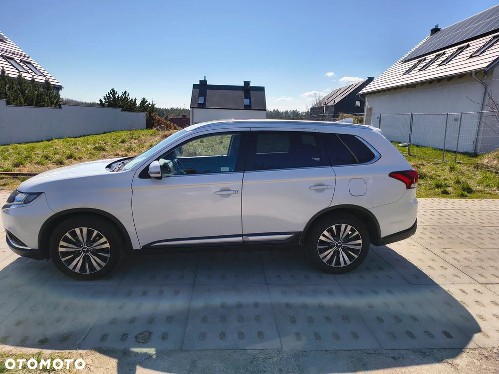 Mitsubishi Outlander 2.0 Intense 4WD CVT - 1