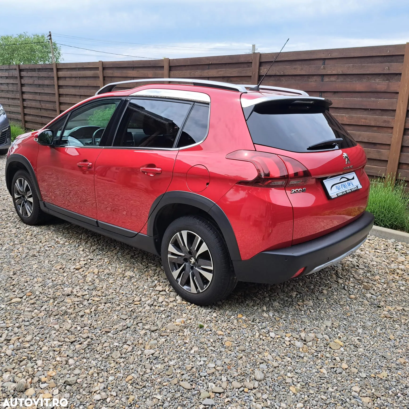 Peugeot 2008 PureTech 110 Stop&Start Allure - 17