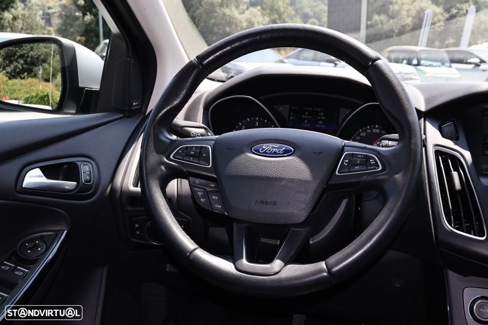Ford Focus 1.5 TDCi Titanium - 8