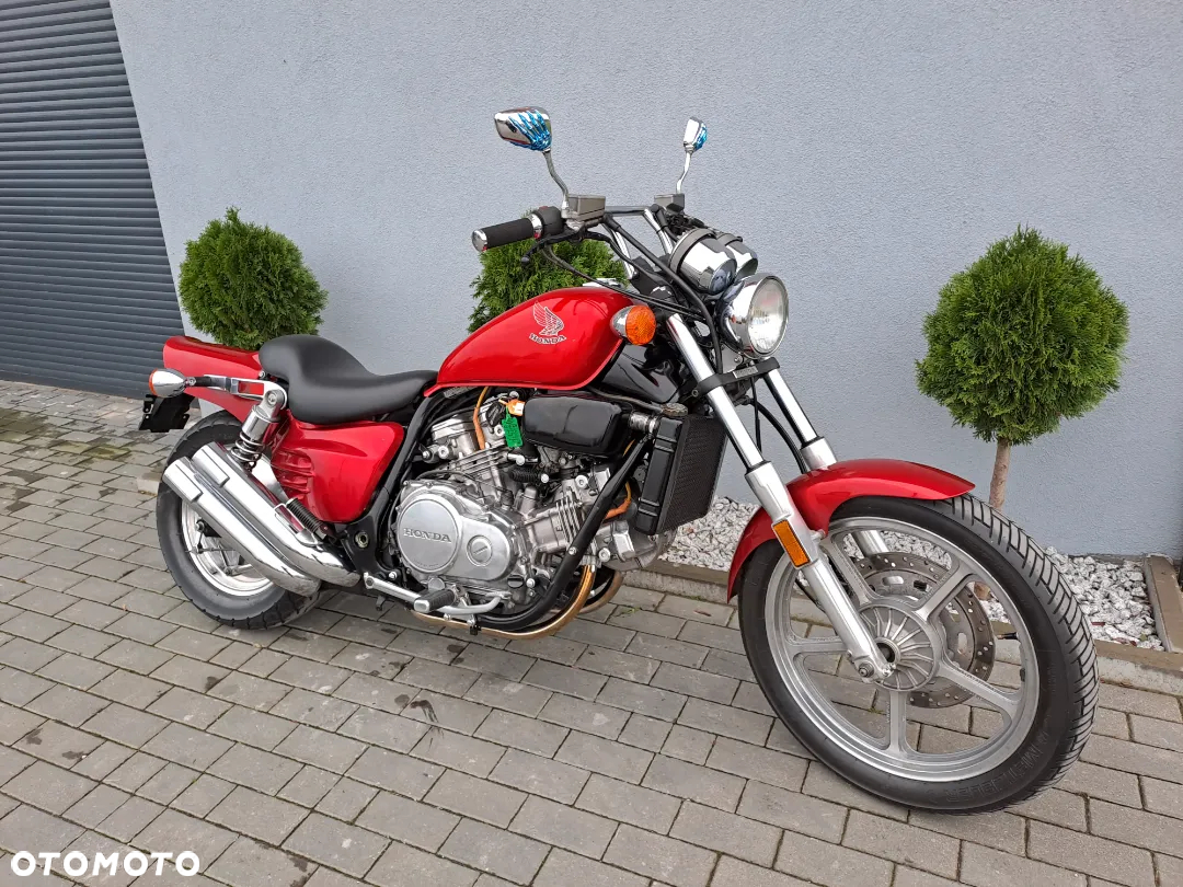 Honda VF - 2