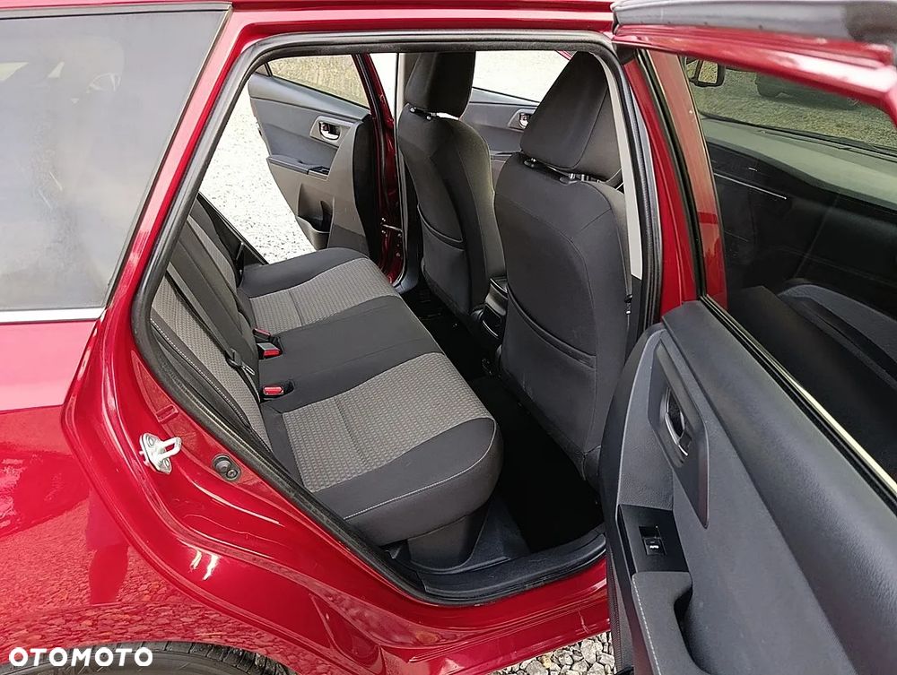 Toyota Auris Hybrid 135 Selection - 20