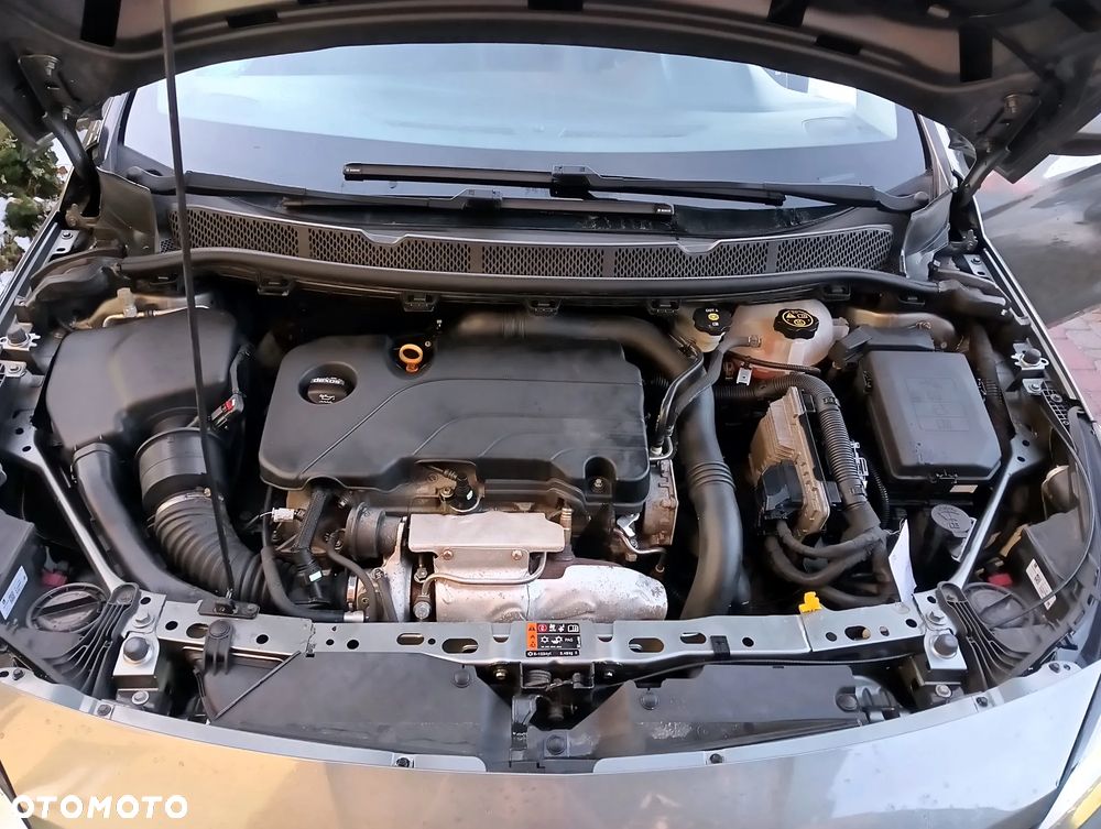 Opel Astra 1.4 Turbo Edition - 26