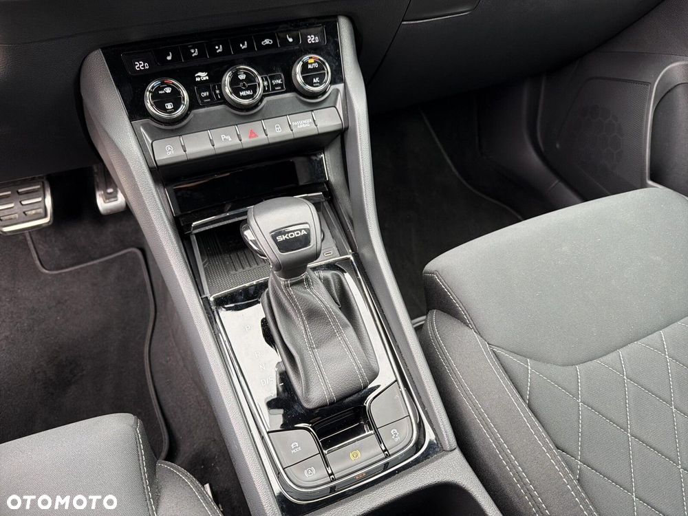 Skoda Karoq 1.5 TSI ACT Sportline DSG - 16