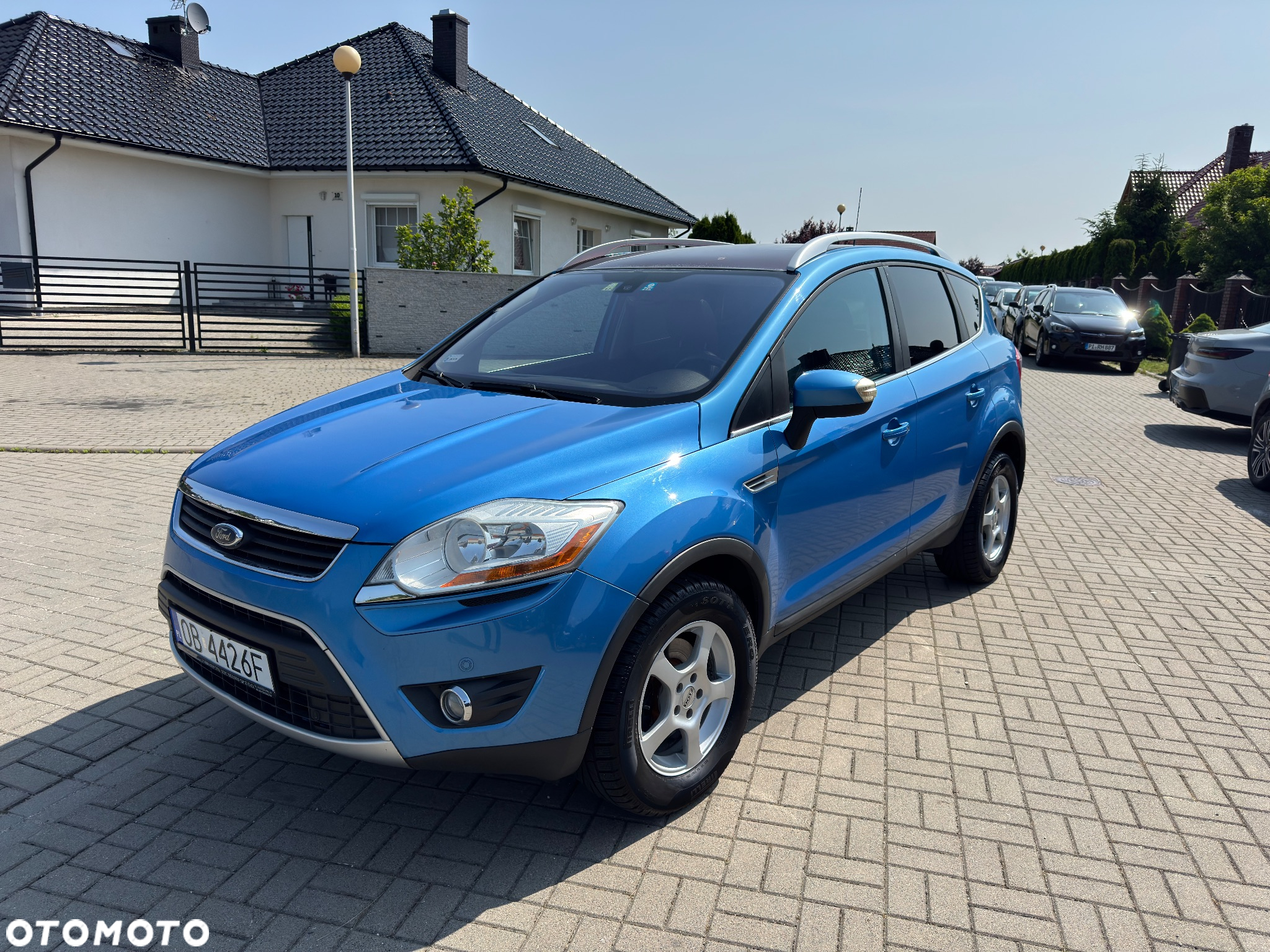 Ford Kuga 2.0 TDCi 2x4 Titanium - 2