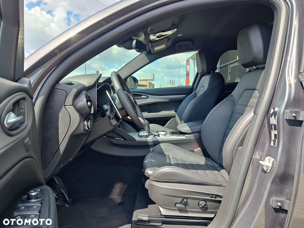 Alfa Romeo Stelvio 23 - 9