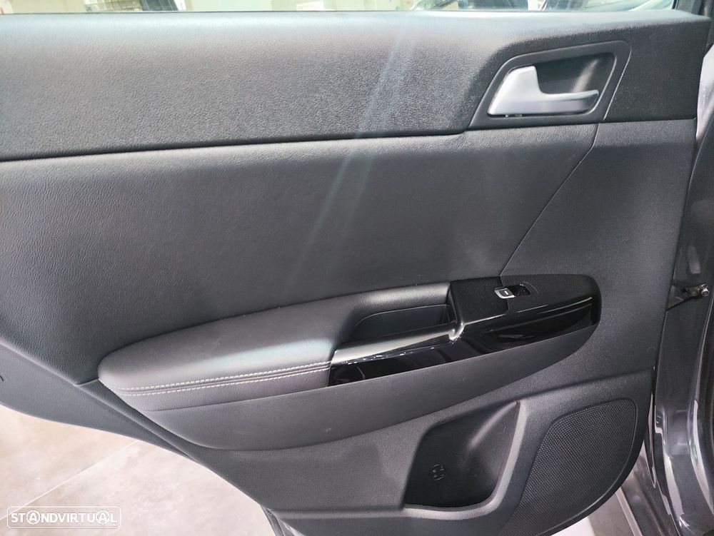 Kia Sportage 1.6 CRDI ISG TX 7DCT - 29