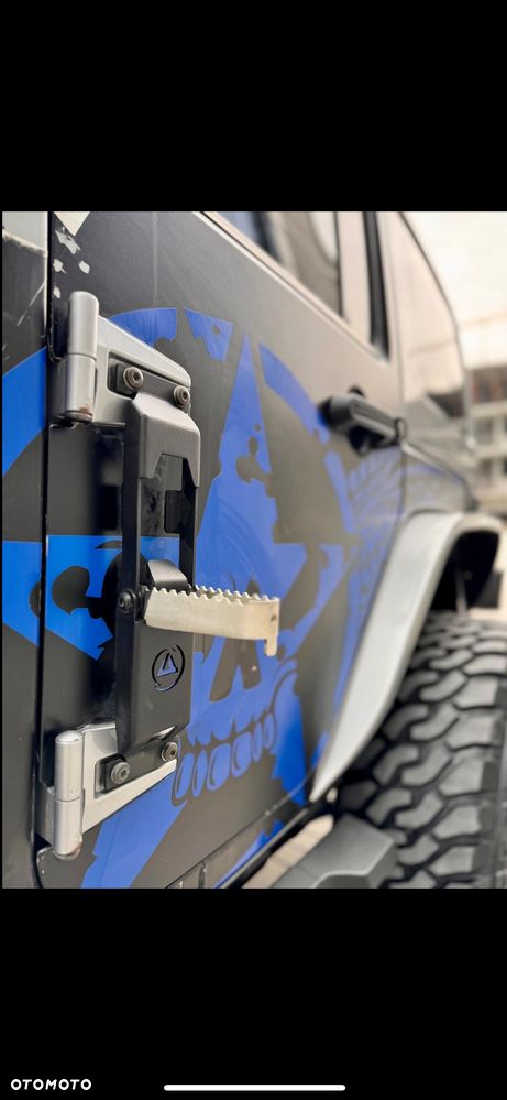 Jeep Wrangler 3.6 Unlim Black Edition II - 29