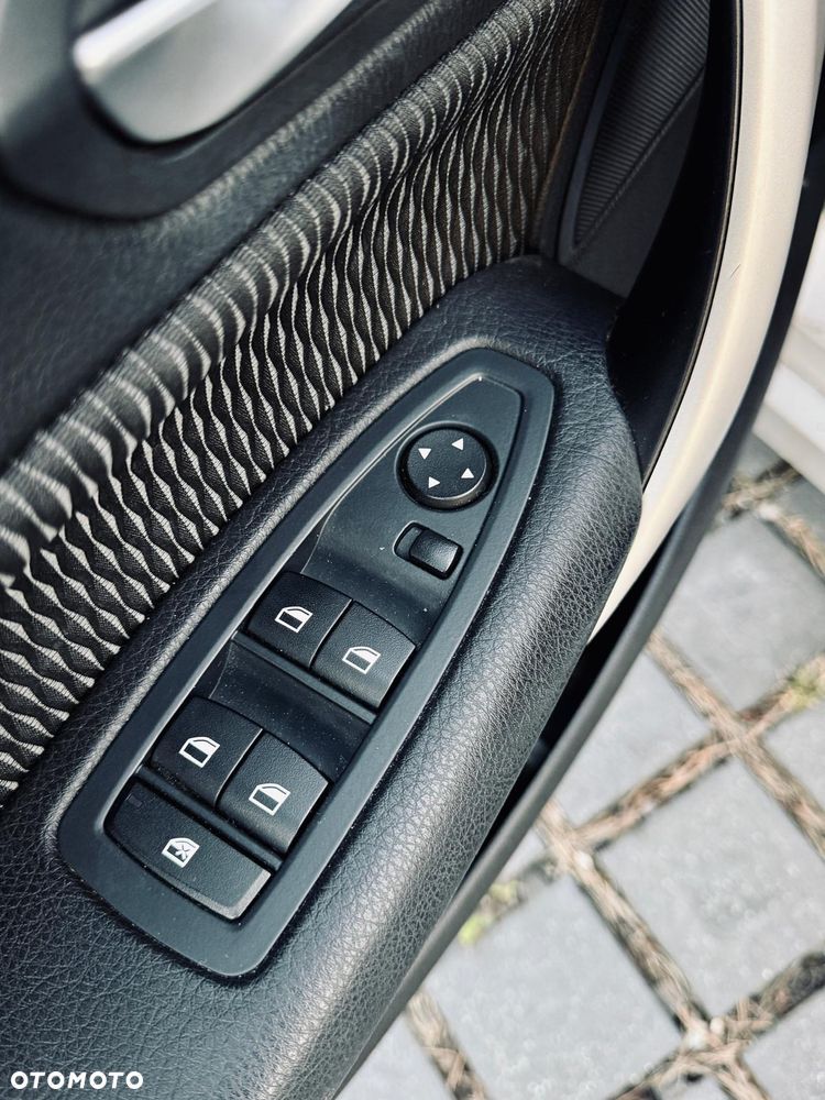 BMW Seria 1 118i M Sport - 17