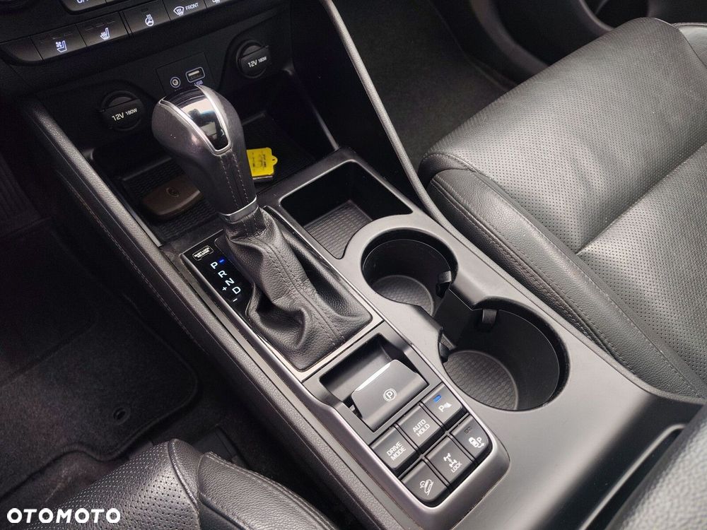 Hyundai Tucson 2.0 CRDI Premium 4WD - 27