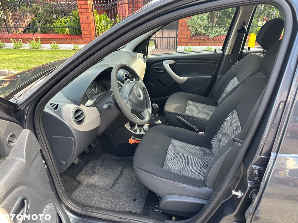 Dacia Sandero - 17