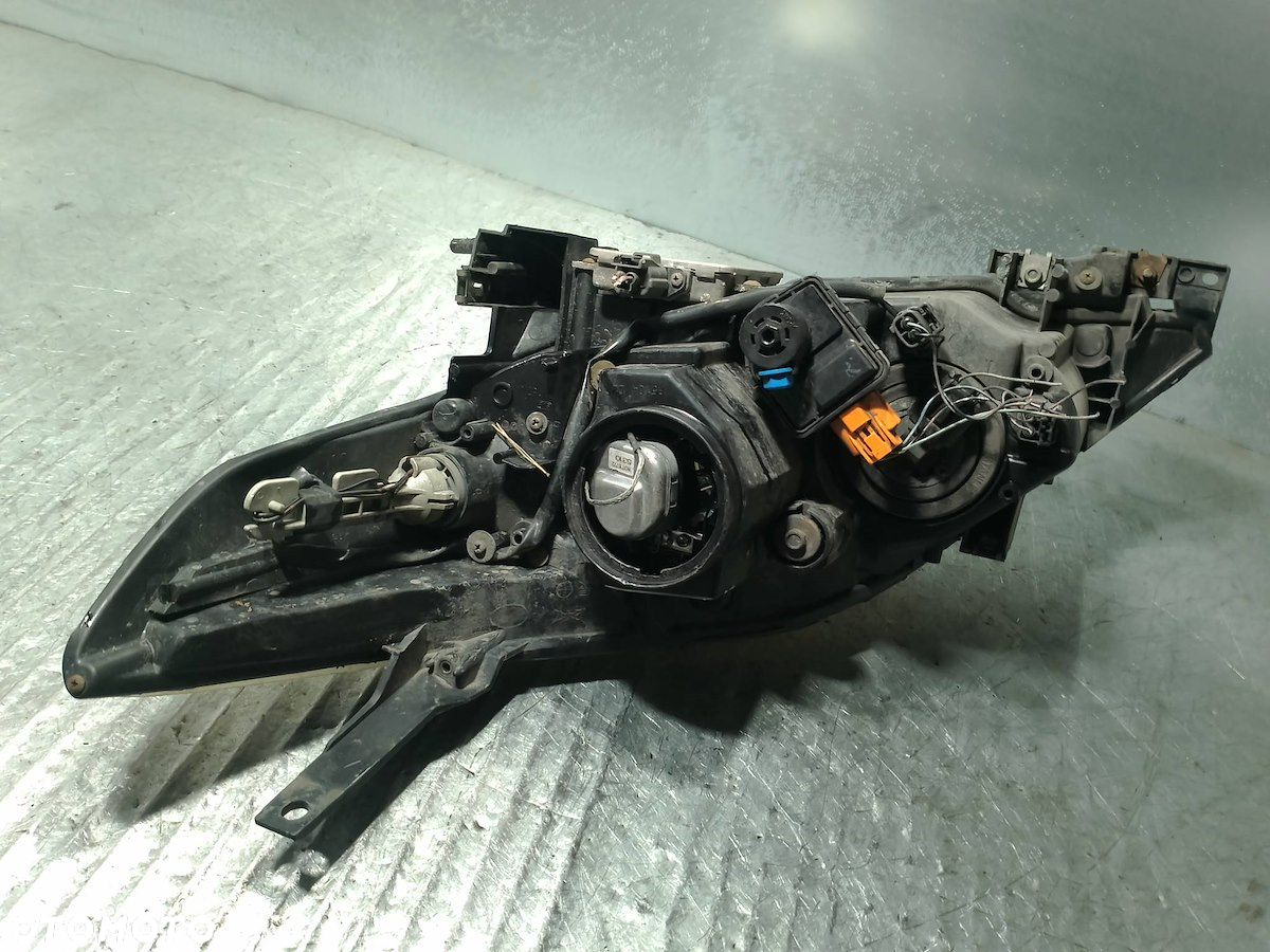 LAMPA PRZÓD PRAWA XENON MAZDA 5 P4998 - 2