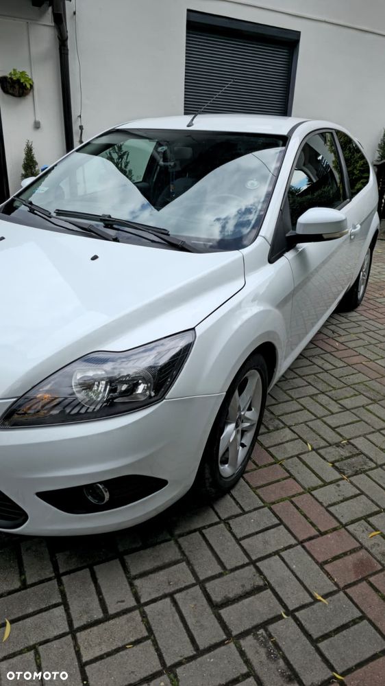 Ford Focus 1.8 FF Trend - 11