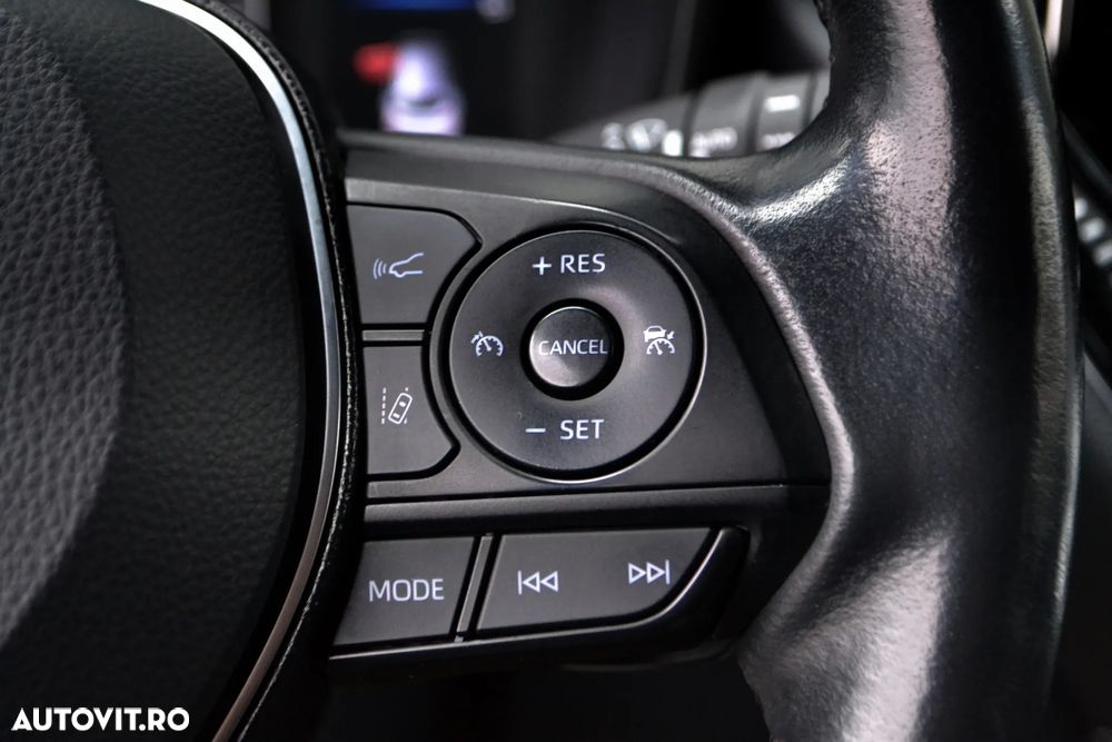 Toyota Corolla 2.0 HSD Exclusive - 13