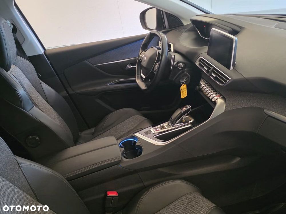 Peugeot 5008 PureTech 130 EAT8 Stop & Start Allure - 13