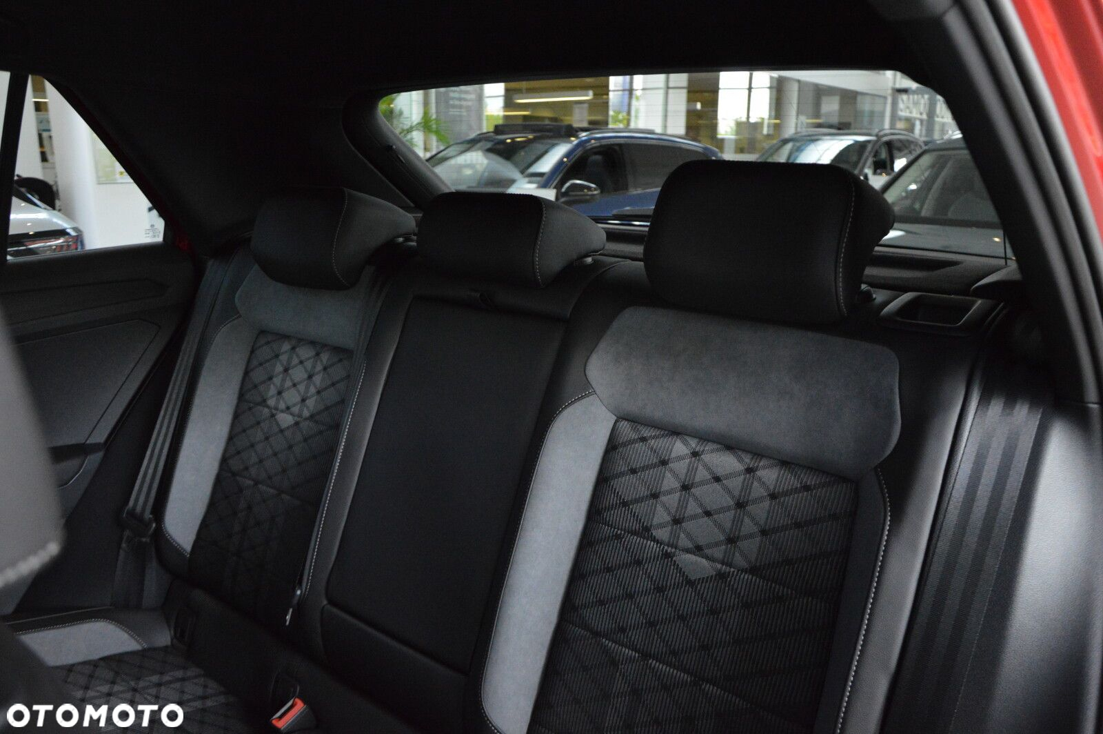 Volkswagen T-Roc - 19