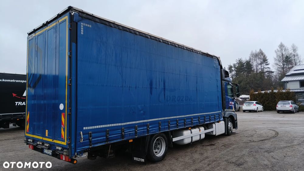 Mercedes-Benz ACTROS - 7