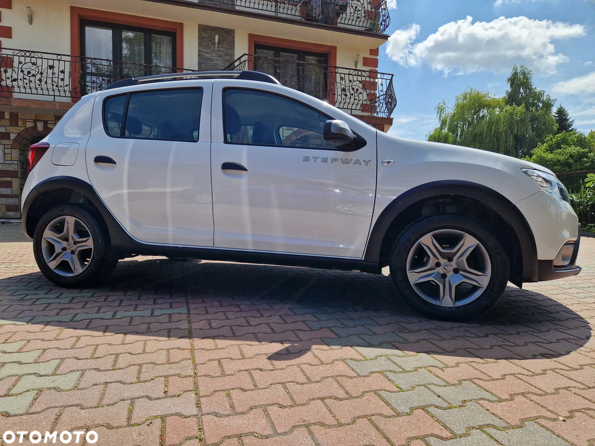Dacia Sandero 0.9 TCe Laureate S&S - 9