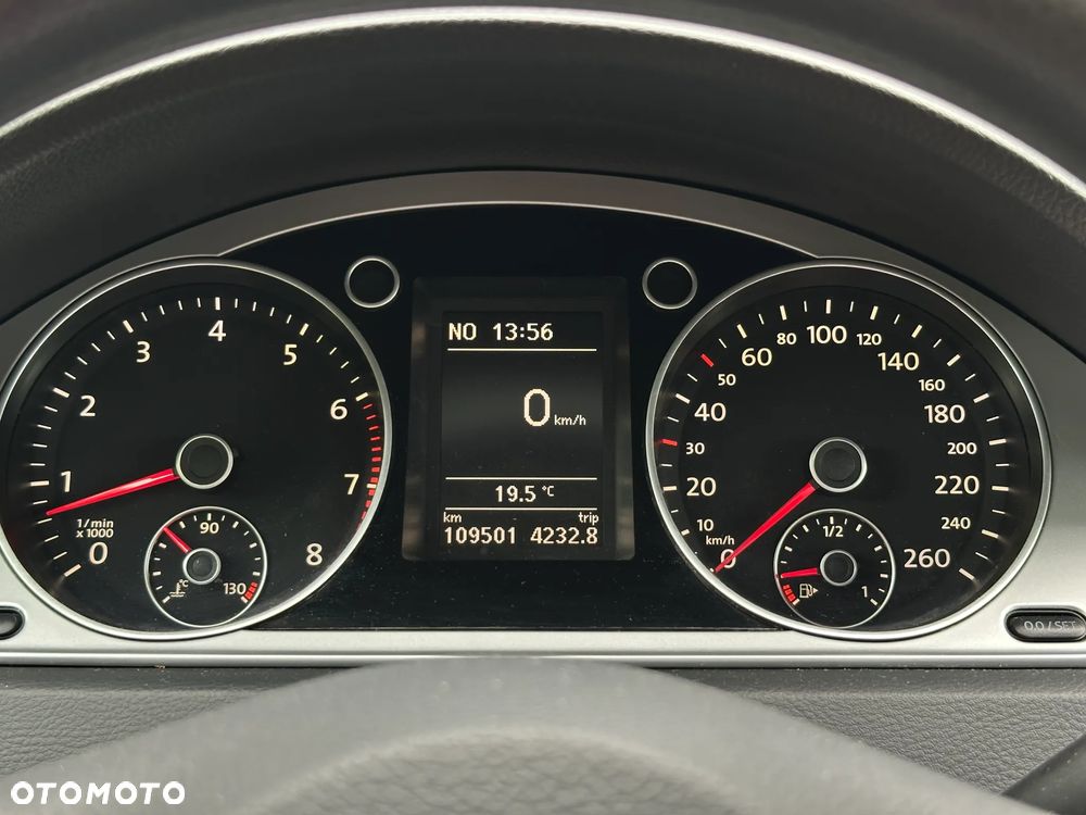 Volkswagen Passat 1.4 TSI BlueMotion Technology Exclusive - 14