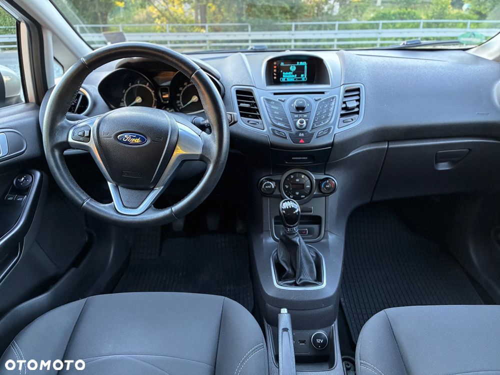 Ford Fiesta 1.0 EcoBoost Titanium - 16