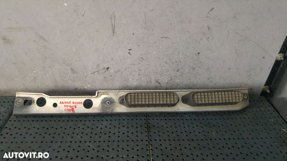 Ornament aripa dreapta land rover range rover 4 vogue l405 cpla16150ab - 1