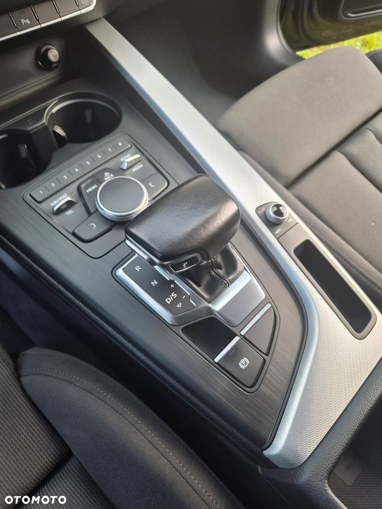 Audi A4 Avant 2.0 TDI S tronic - 17