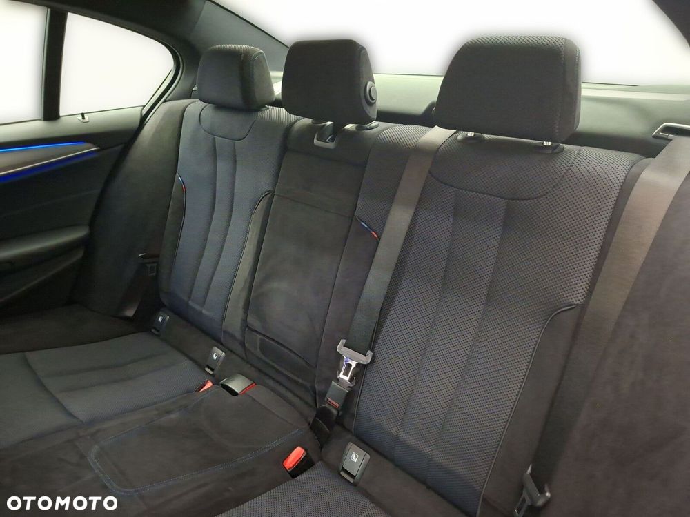 BMW Seria 5 520d xDrive MHEV M Sport sport - 18