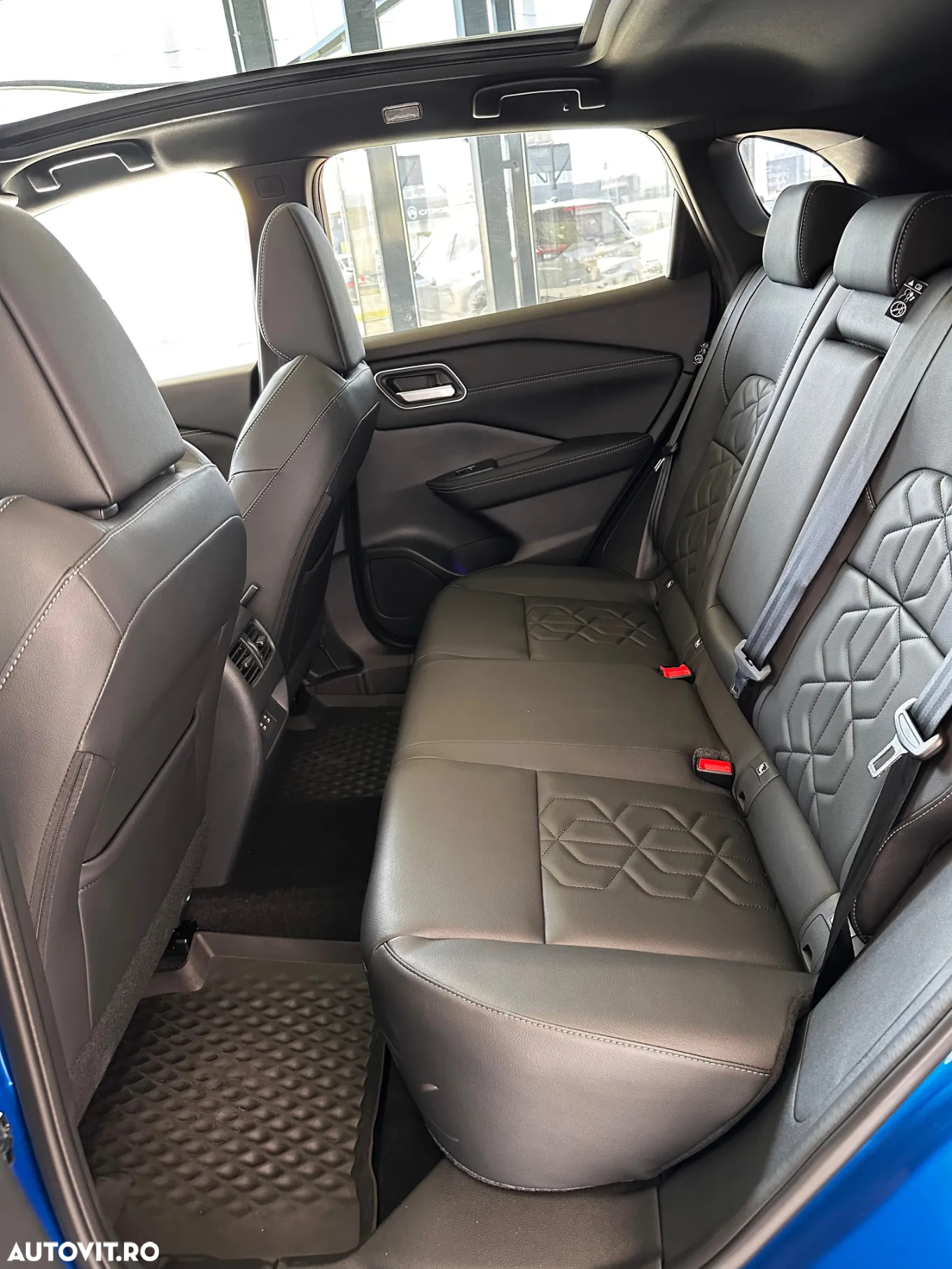 Nissan Qashqai 1.3 l 156CP X-Tronic MHEV Tekna - 8