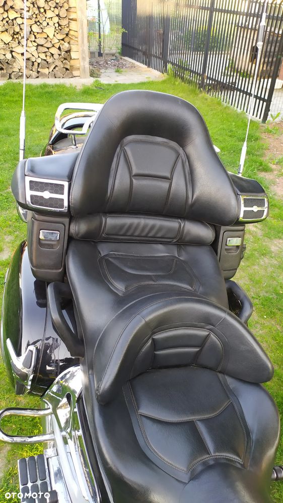 Honda GL - 27