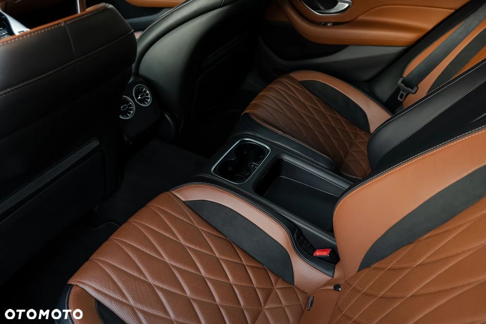Mercedes-Benz AMG GT 53 4Matic+ 4D Speedshift TCT 9G - 28