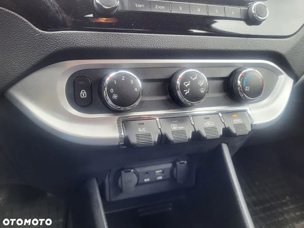 Kia Rio 1.4 M - 6