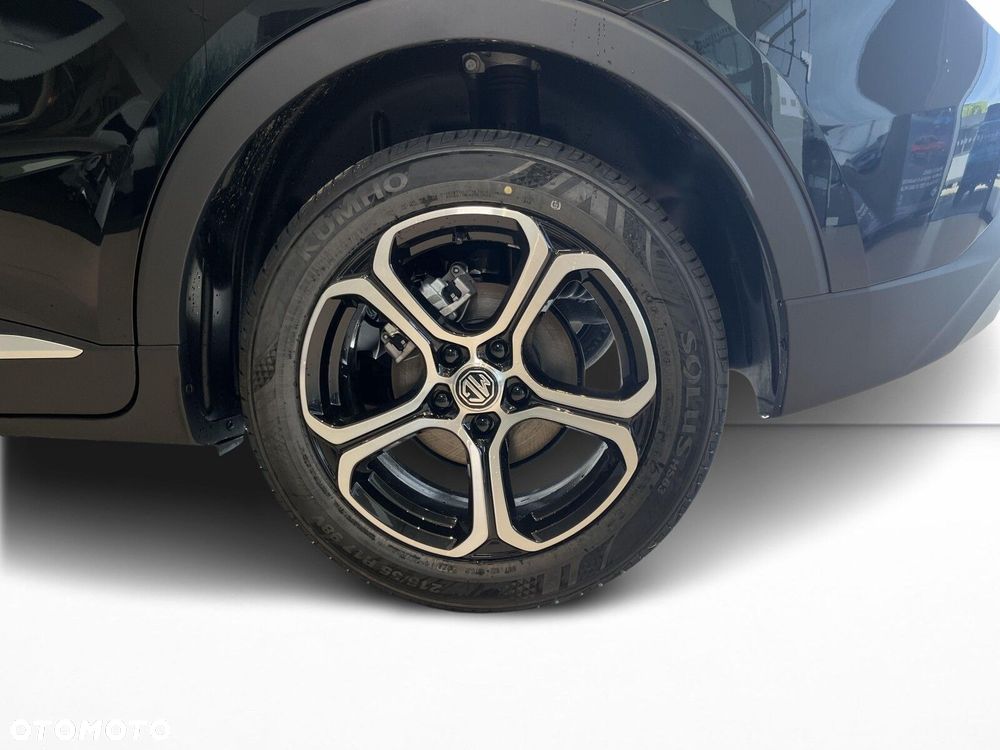 MG ZS Hybrid+ - 21
