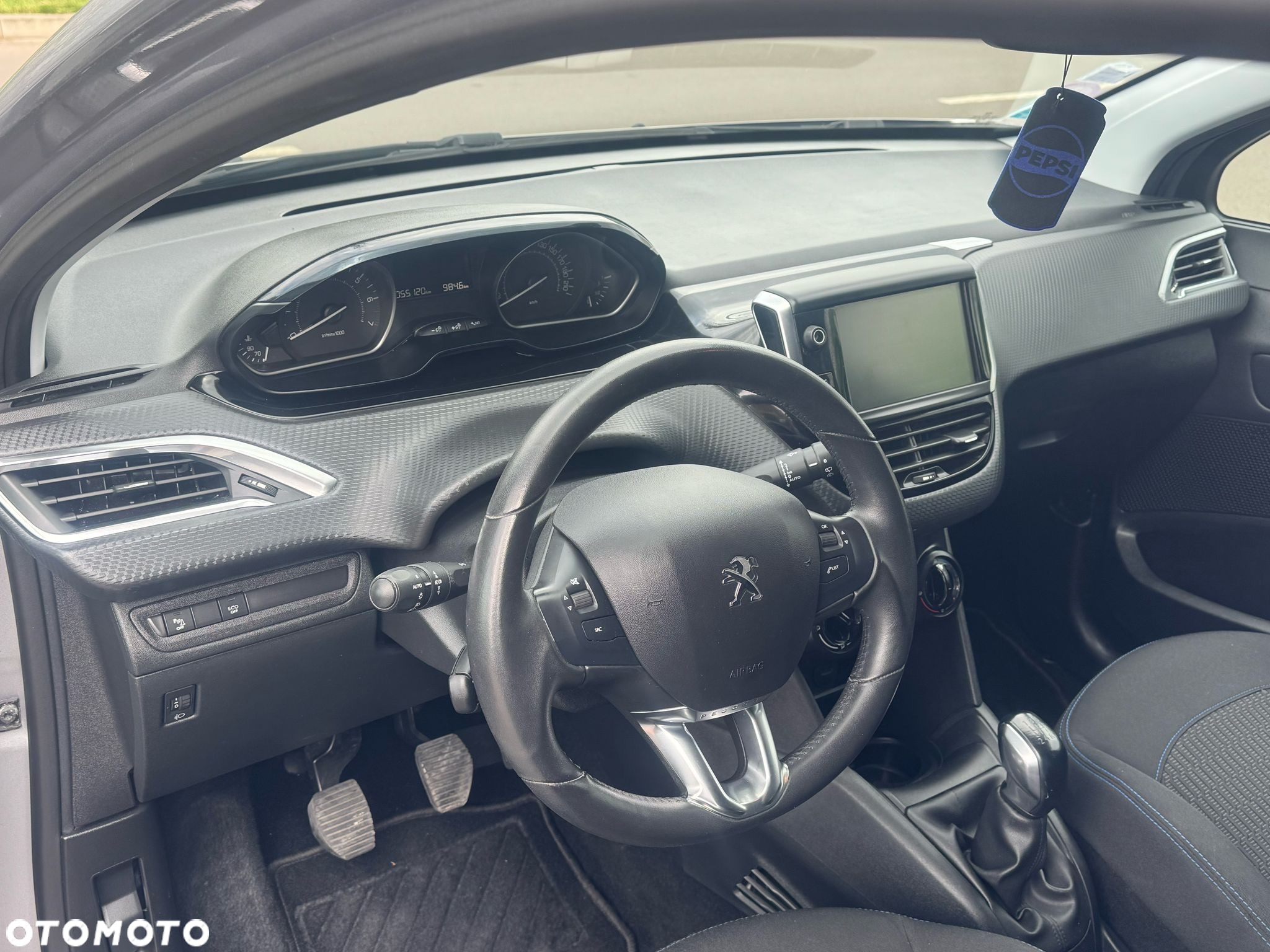 Peugeot 208 PureTech 82 Stop & Start Signature - 15