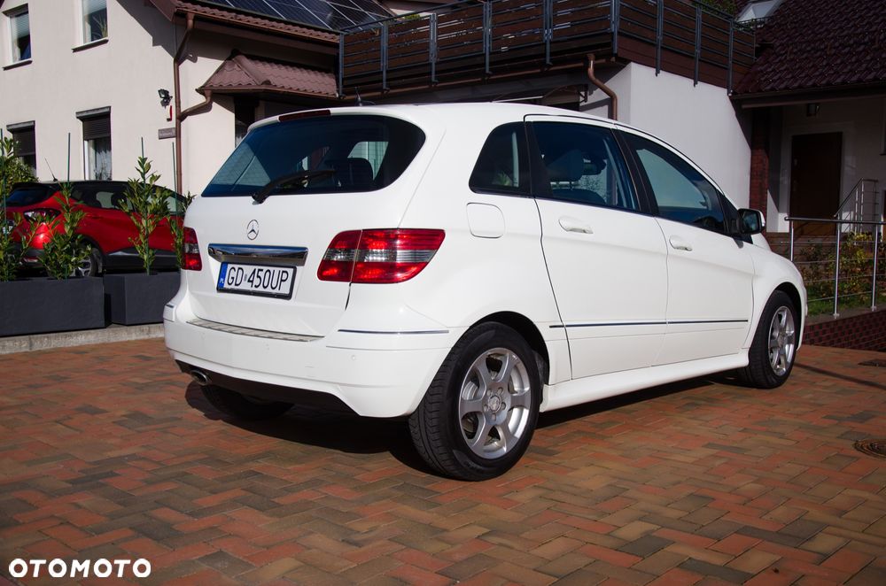 Mercedes-Benz Klasa B 200 CDI Autotronic - 4