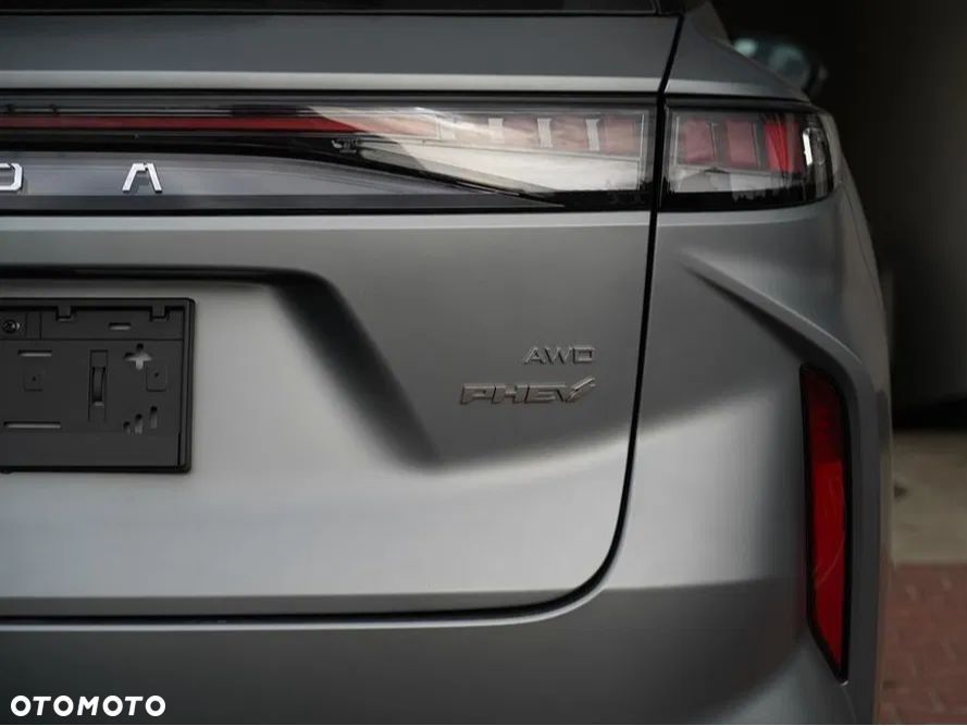 Omoda 9 1.5 Super Hybrid Exclusive AWD - 12