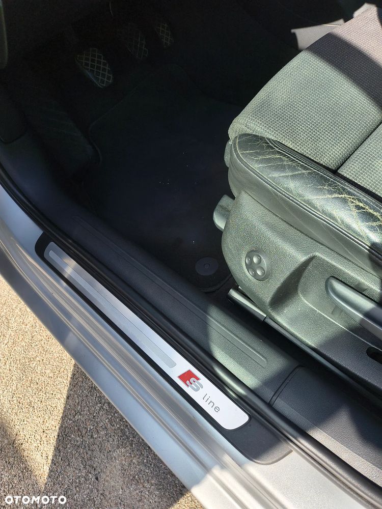 Audi A4 Avant 2.0 TDI DPF S line Sportpaket - 18