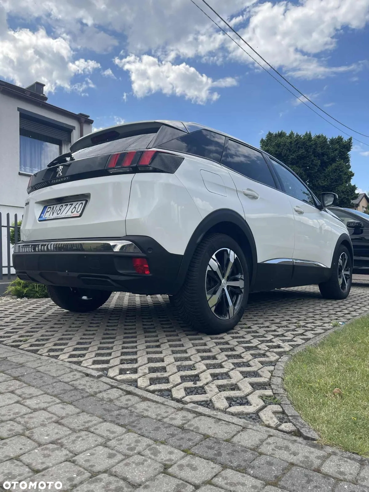 Peugeot 3008 1.5 BlueHDi Allure S&S EAT8 - 8