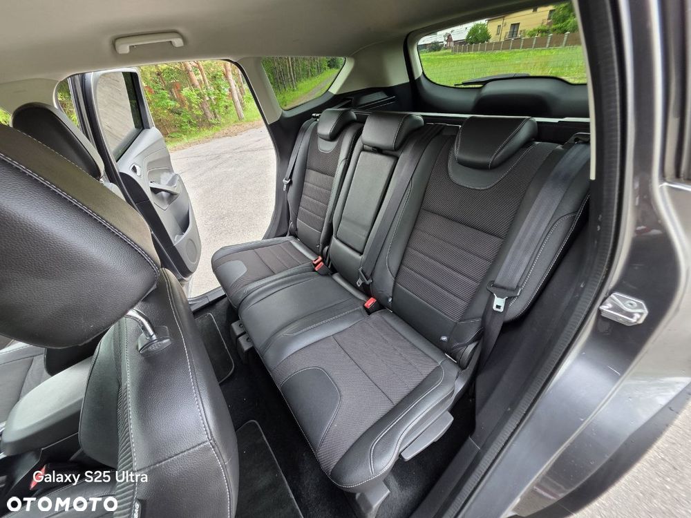 Ford Kuga 2.0 TDCi 4x4 Titanium - 21