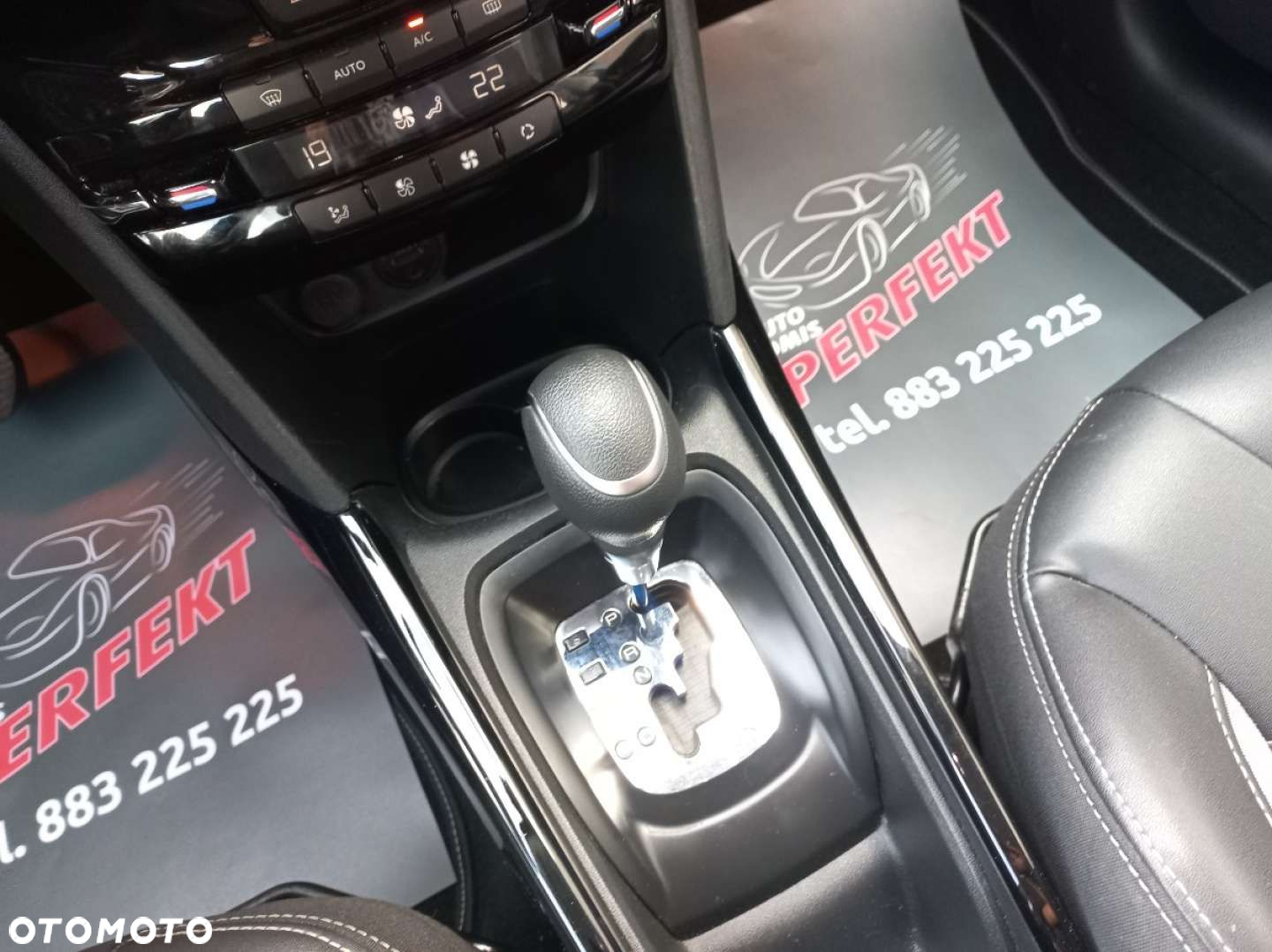 Peugeot 2008 - 21