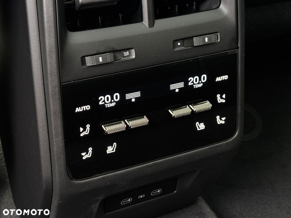 Porsche Macan - 39