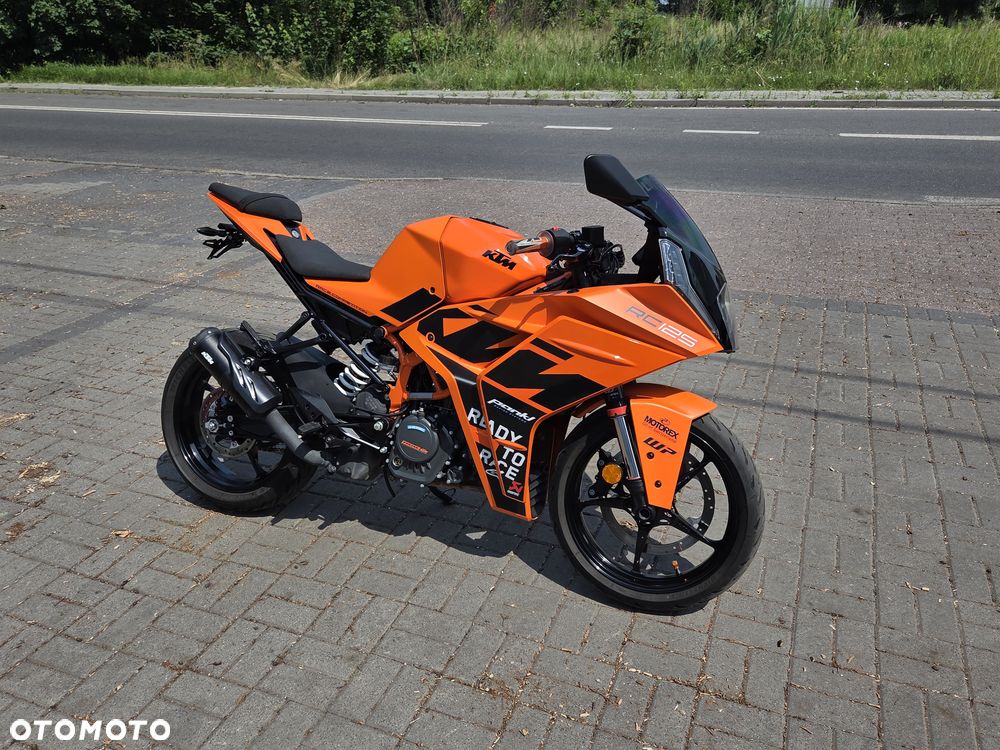 KTM RC 125 - 10
