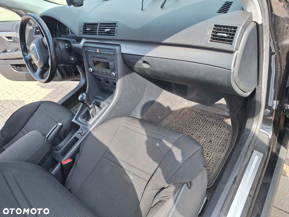 Audi A4 Avant 2.0 TDI e DPF Ambiente - 12