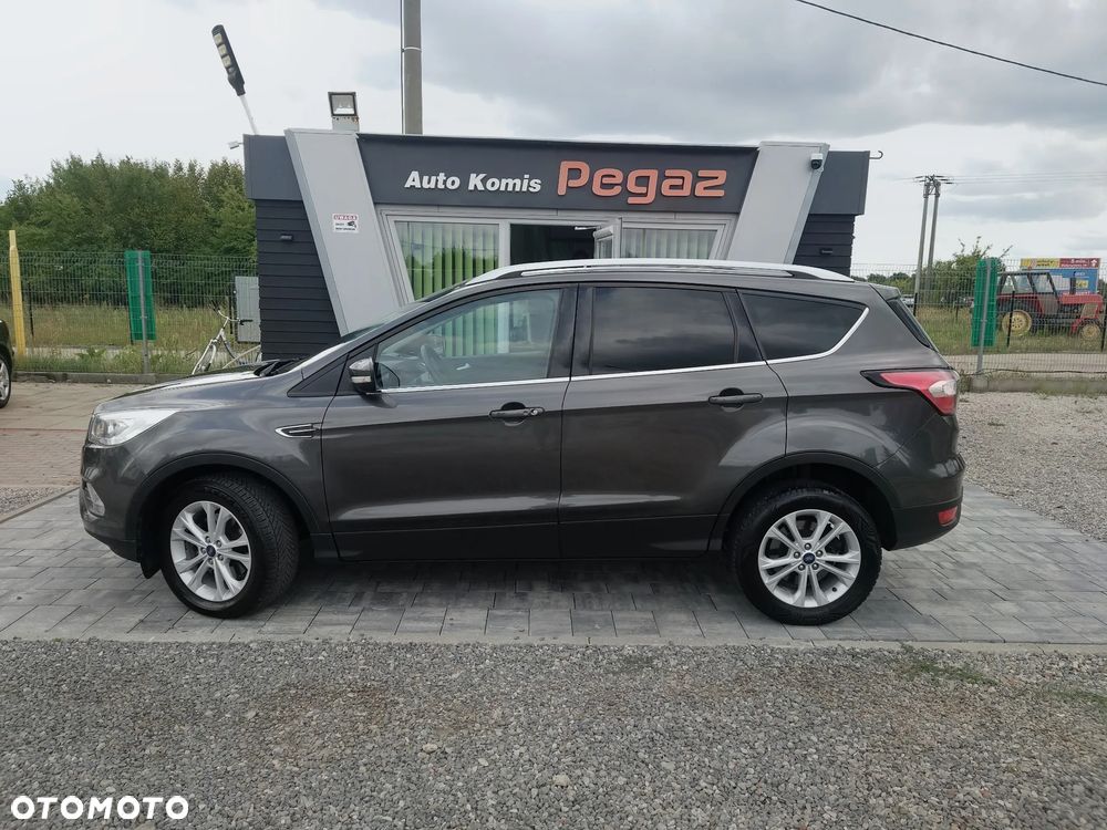 Ford Kuga 2.0 TDCi 2x4 Business Edition - 2