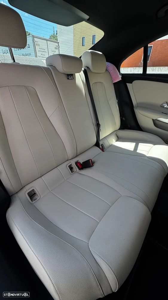 Mercedes-Benz CLA 250 e 8G-DCT - 22
