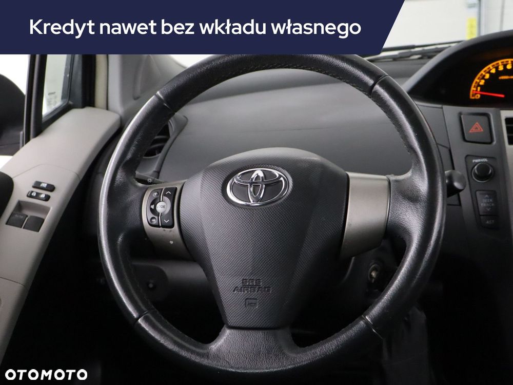 Toyota Yaris - 19