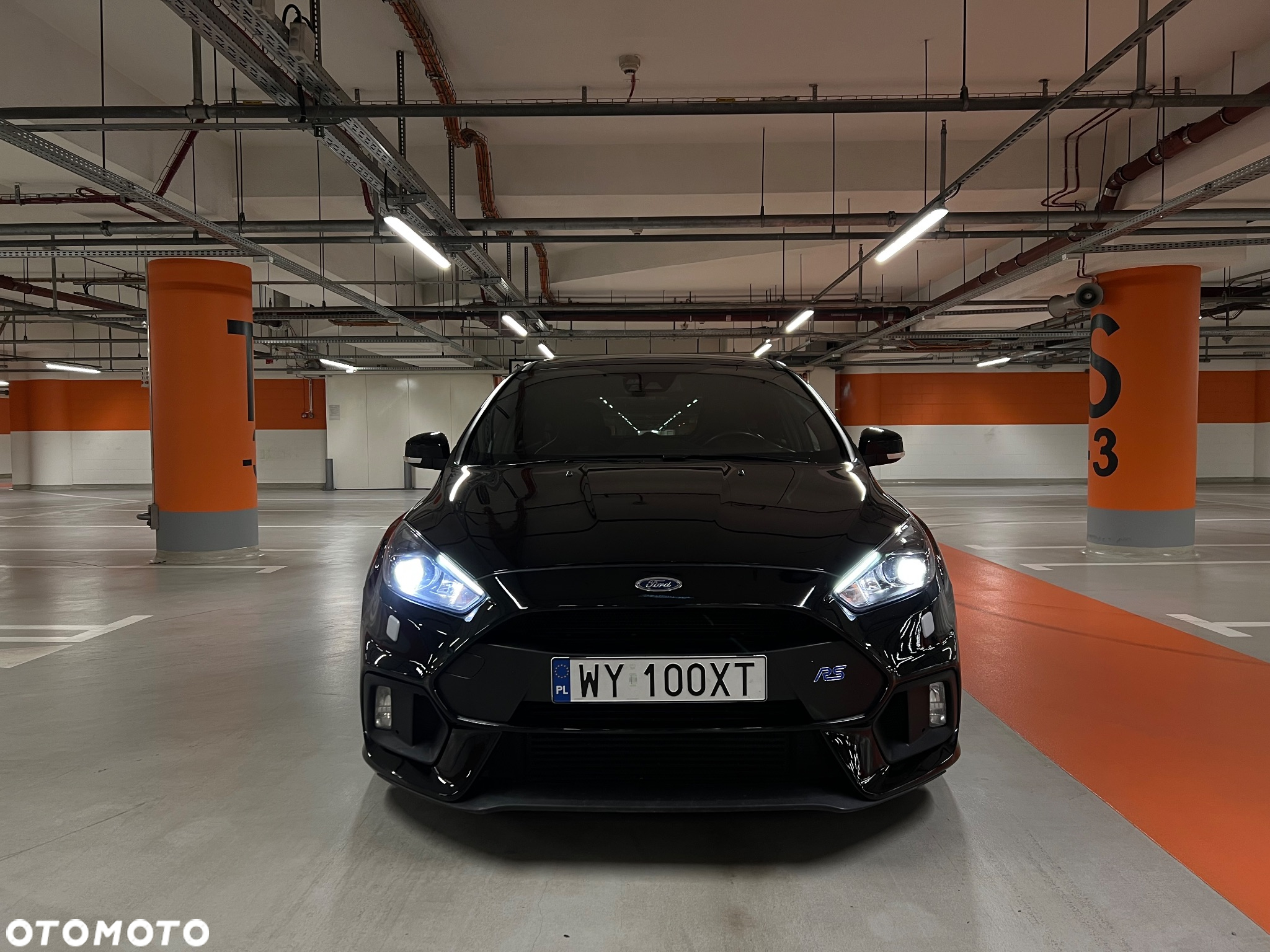 Ford Focus 2.3 EcoBoost RS - 11
