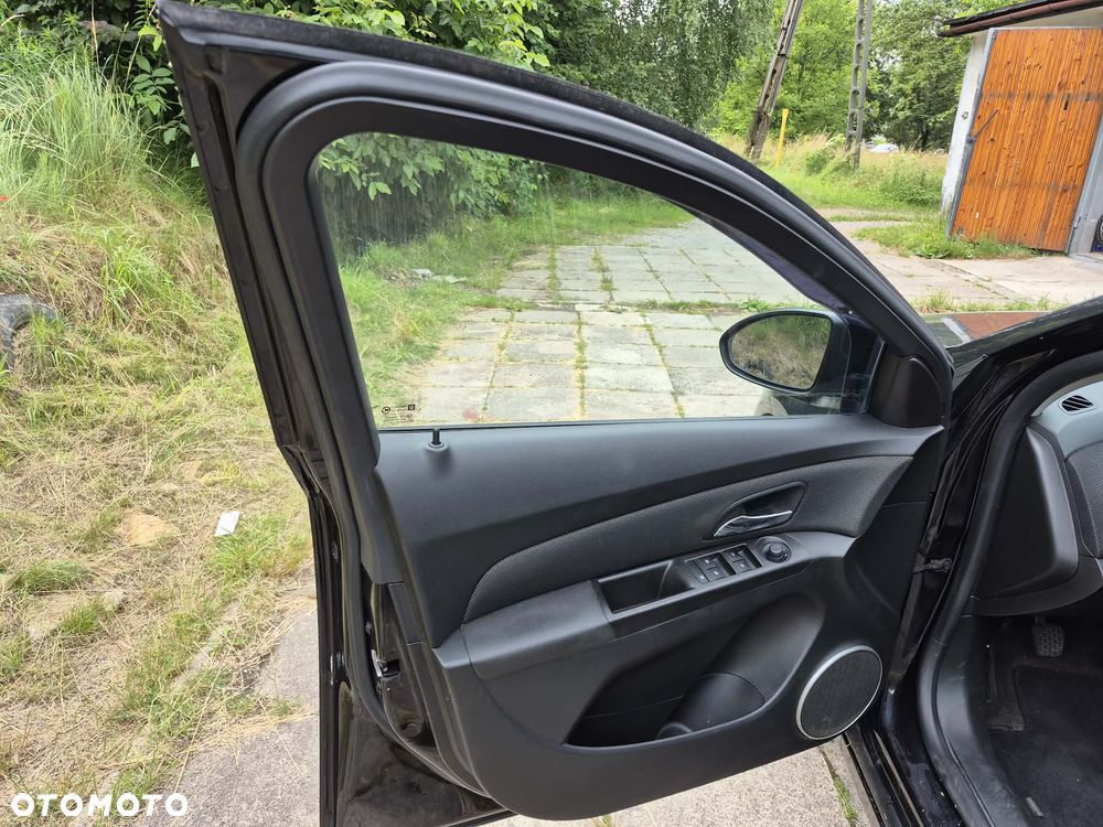 Chevrolet Cruze 1.6 LT - 11