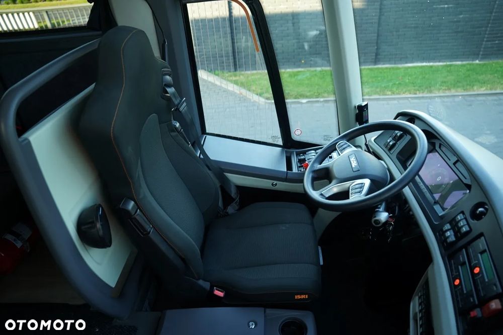 VDL / FHD 2 / EURO 6 / USB /SPROWADZONY / - 19