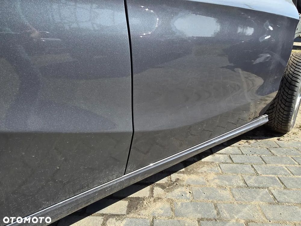 SPRZEDAM MERCEDES B-KLASA W246 PRAWE PRZEDNIE DRZWI W KOLOR 787 W ORYGINALE DO MONTAŻU - 8