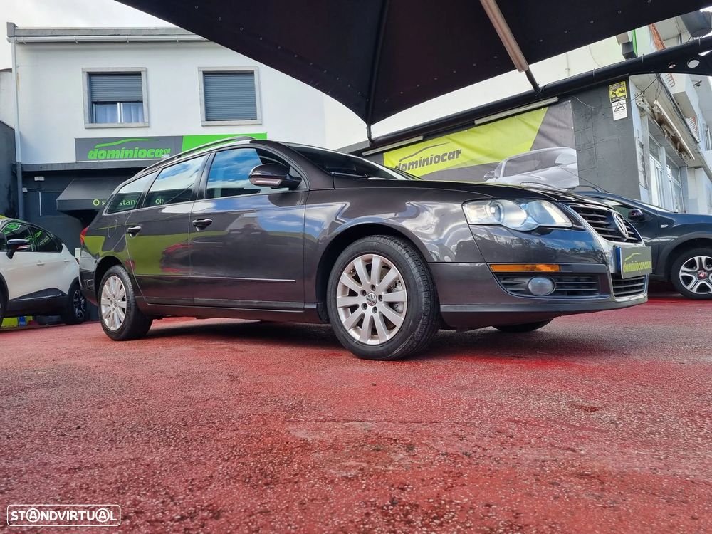 VW Passat Variant 1.6 FSi Trendline - 11